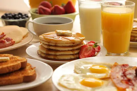 DESAYUNO BRUNCH