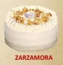 [El pastel de zanahoria es un postre húmedo y especiado, elaborado con zanahoria rallada, nueces y un toque de canela. Su cobertura de queso crema lo hace irresistible, combinando dulzura y suavidad en cada bocado. 🥕🍰] ZARZAMORA